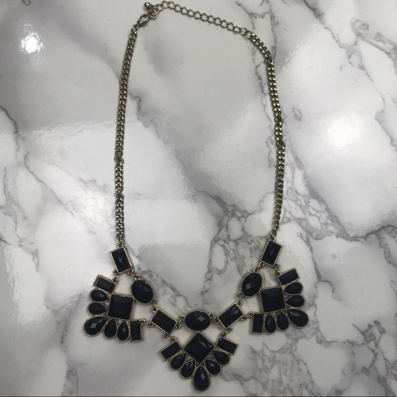 Black & Gold Chunky Statement Necklace - Picture 2 of 2